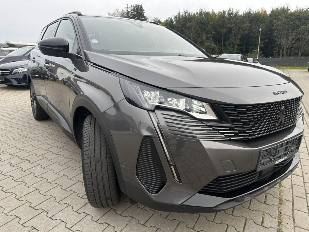 PEUGEOT / 5008 / 2022